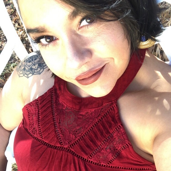 Meet your Posher, Gayle - Picture 4 of 13